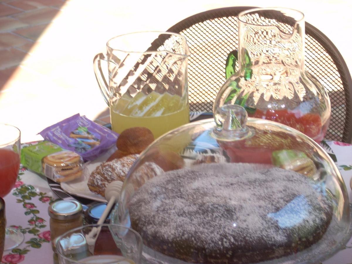 La corte di Bafè B&B Slow Life Zafferana Etnea Esterno foto