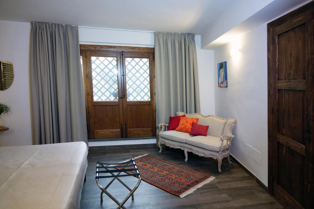 La corte di Bafè B&B Slow Life Zafferana Etnea Esterno foto